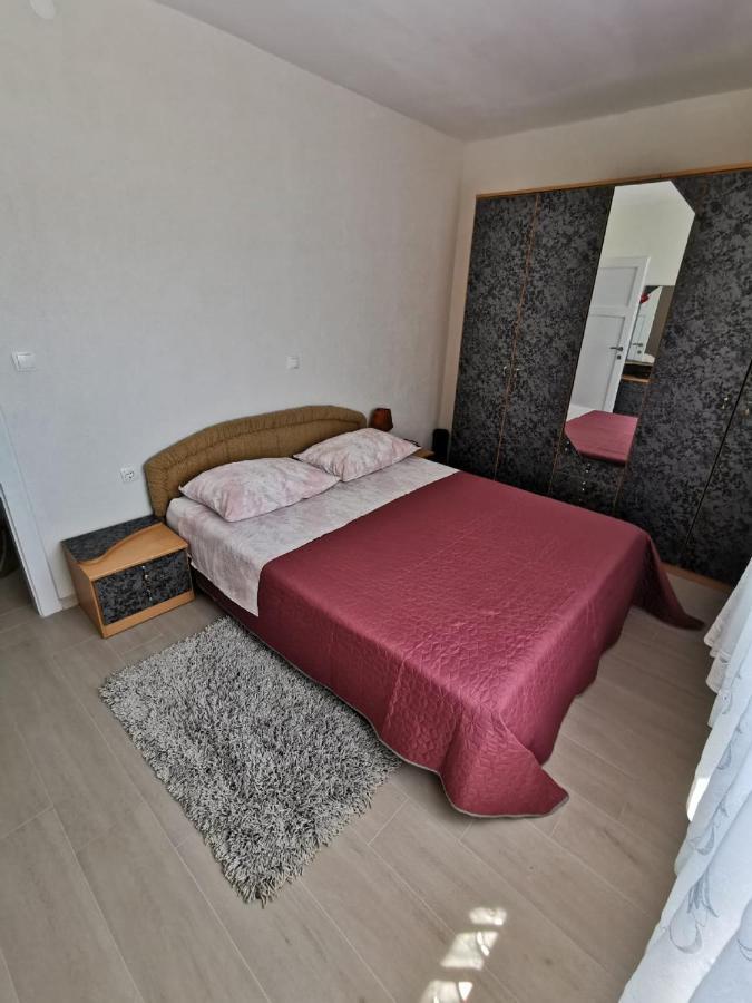 Apartment Nera Omiš Екстериор снимка